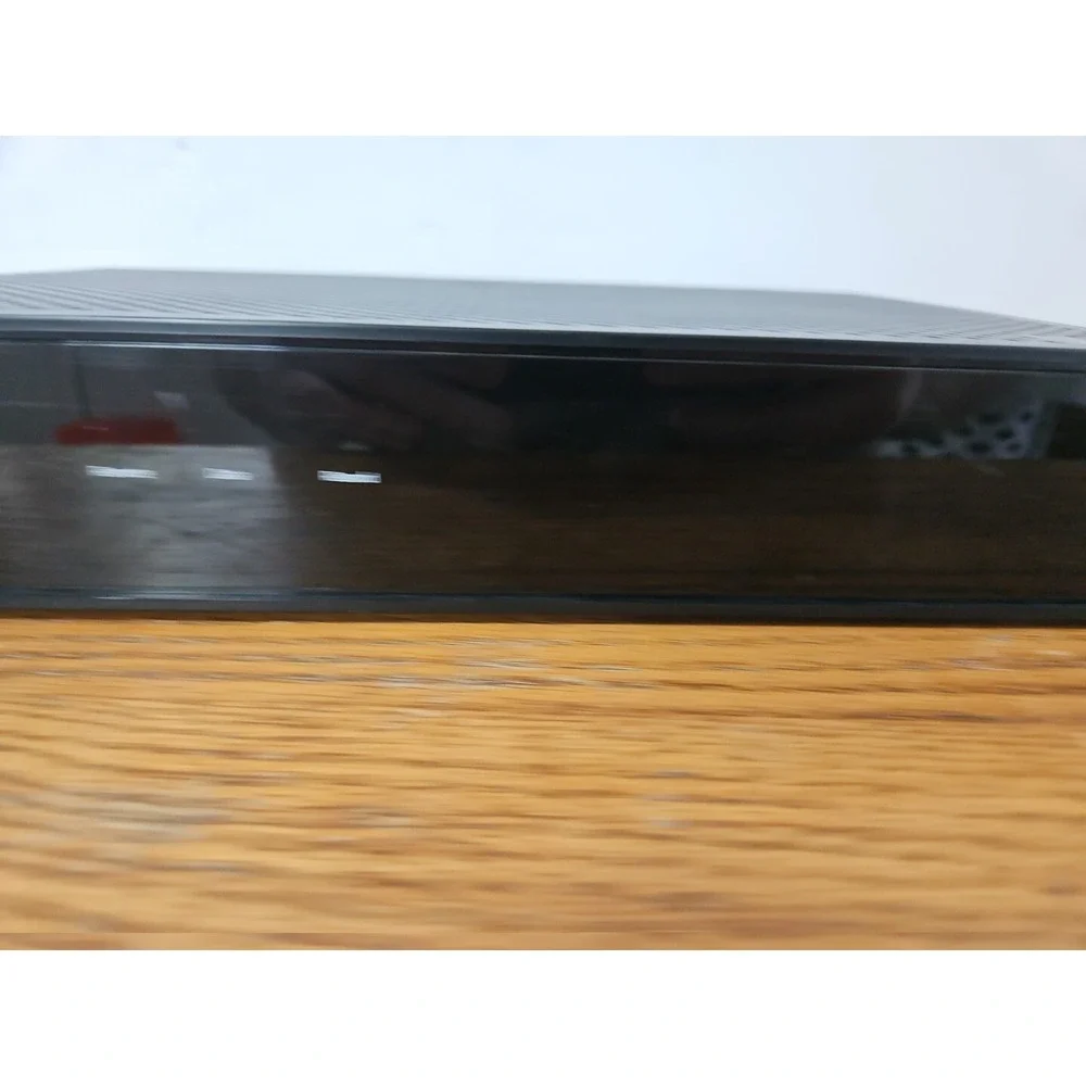 XFINITY PX013ANM Cable TV Box - FOR PARTS UNIT POWERS ON SEE NOTES